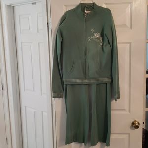Two piece set